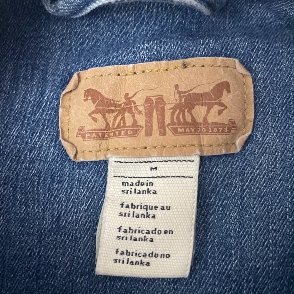 Levi's Washed Blue Denim Vest - Picture 5 of 8